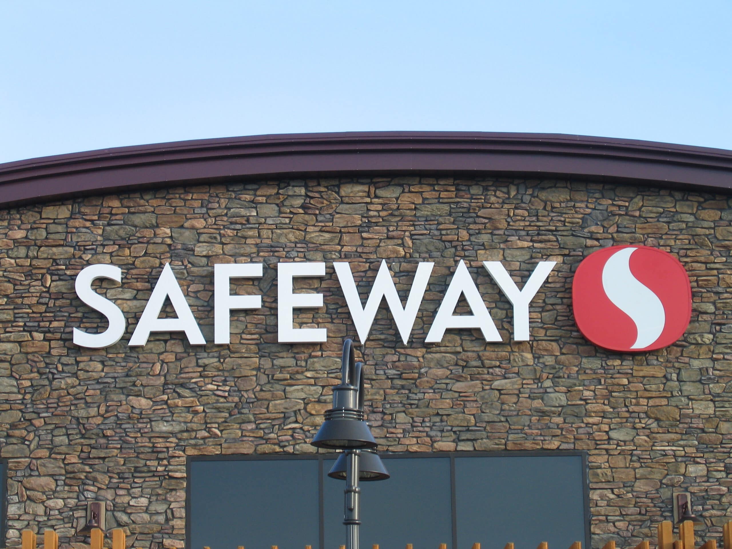 Safeway Channel Letter Sign